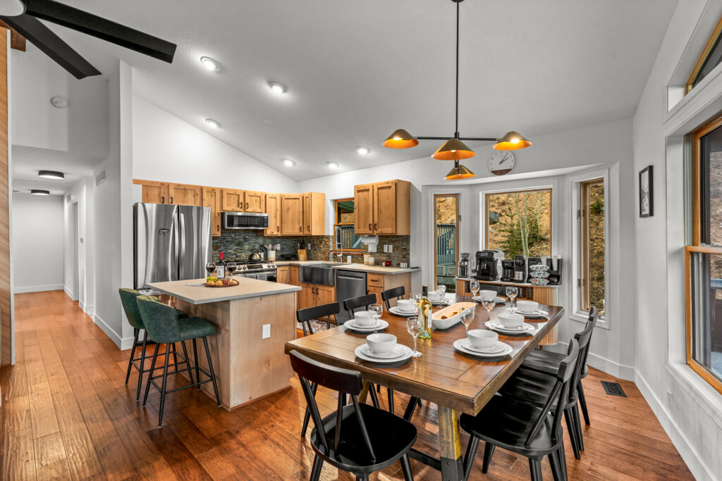 2420 Dory Hill Rd-10