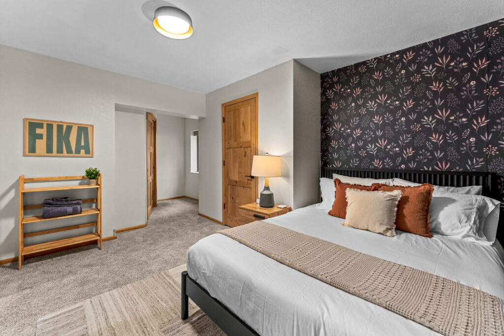 2420 Dory Hill Rd-34