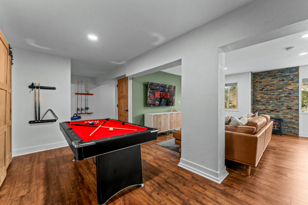 2420 Dory Hill Rd-36