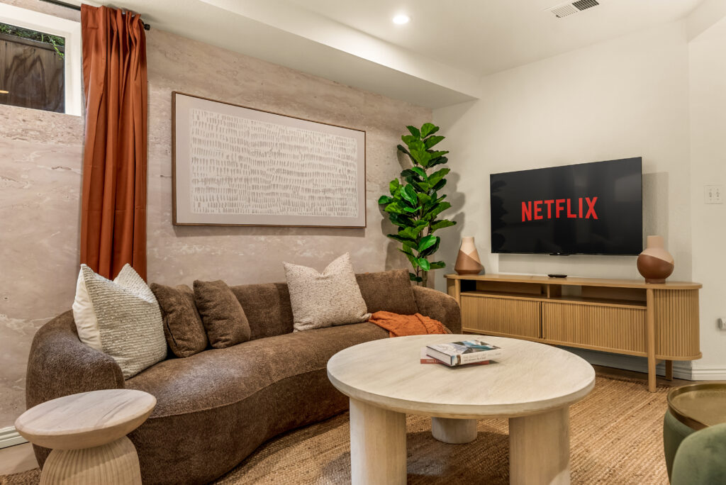 3939 Pecos St-31