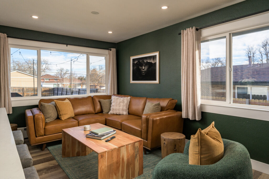 6186 Brentwood St-022