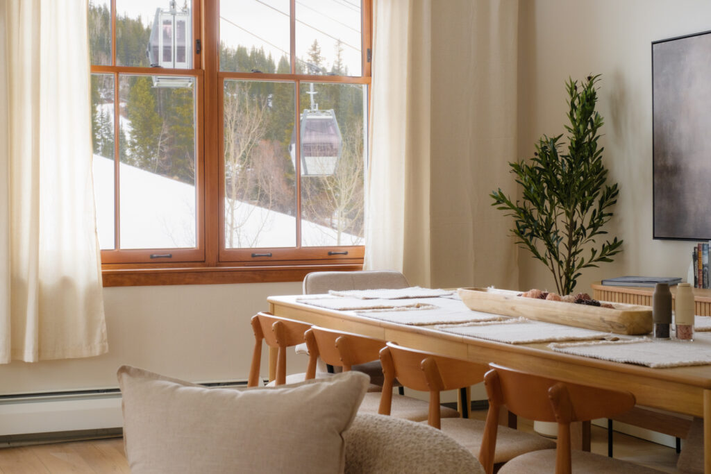 Dining 2